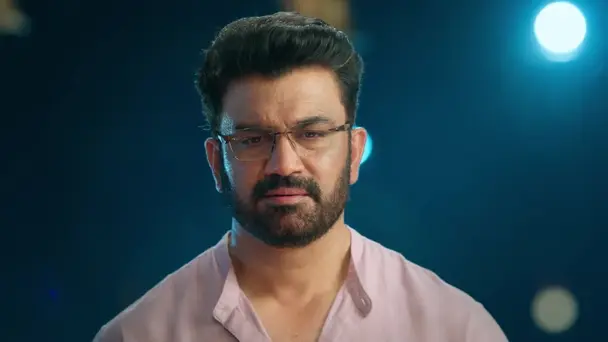 Aryavardhan Makes a Revelation to Anu
