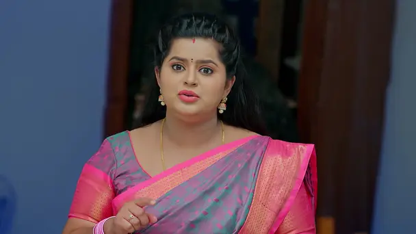 Pallavi Starts Working as an RJ