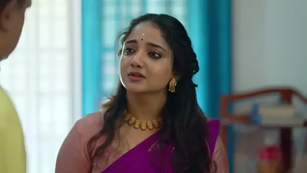 Rani Shares Her Woes with Giri