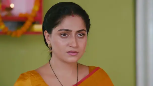 Sneha Sets Up a Separate Kitchen