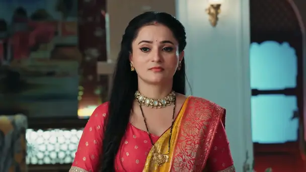 Aishwarya Speaks Against Radhika