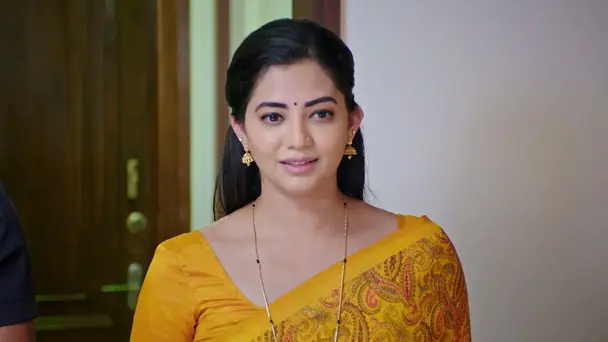 Neelu Turns Anxious at Her Brother's Call