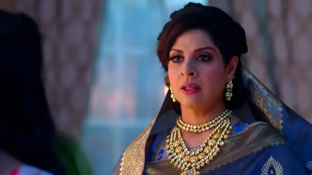 Nandini steals money from the safe