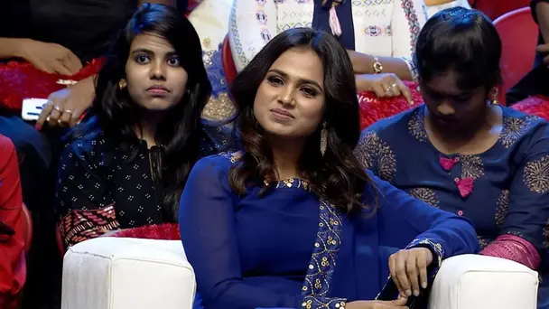Ramya Pandian graces the show - Comedy Gangsters