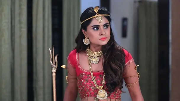 Vishnu and Rudra apologise to Amrita - Naagini