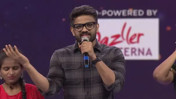 A performance by previous season's contestants - Sa Re Ga Ma Pa - Season 17