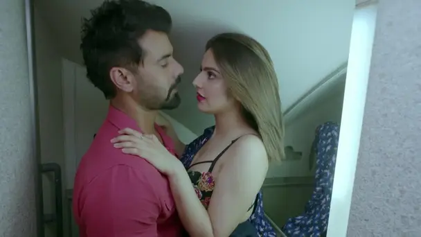 Mumbai Mujhe Raas Aane Wali Thi