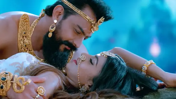 A fight between Adhisesha and Digvijay - Naagini 2