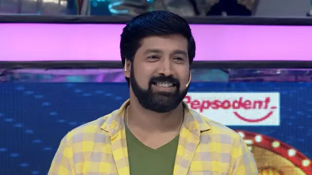 Team Gokulathil Seethai on the show - Zee Super Family