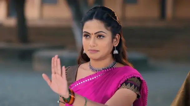 Businesswoman Vikramaneni Vagdevi gets felicitated - No.1 Kodalu