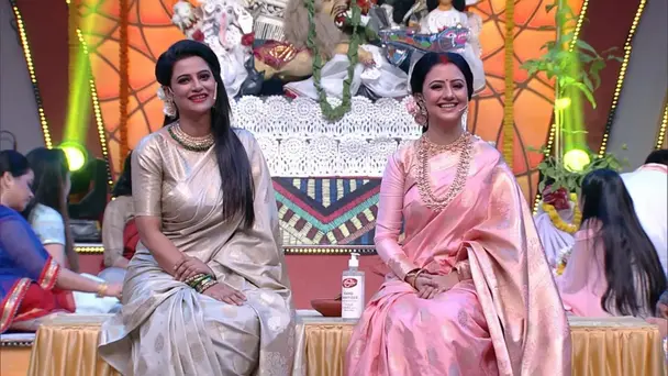 Maha Shashthi celebrations - Zee Banglar Sorbojonin Durgotsav