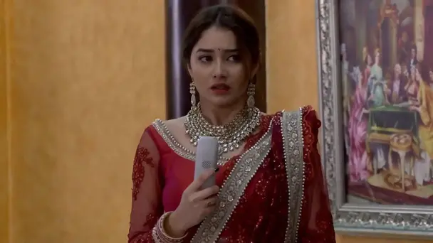 A man helps Pragya save Abhi