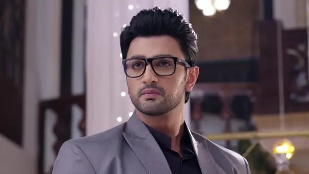 Guddan slams a cake on Akshat's face - Guddan - Tumse Na Ho Payega