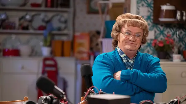 Mrs Brown's Boys S5 E1