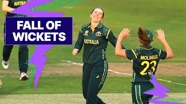 PAK Fall of Wickets vs AUS