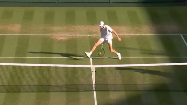 Sinner's Tweener Stuns Alcaraz