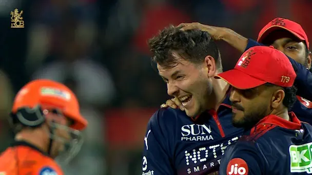 Debutant Duffy Dismisses SRH Openers