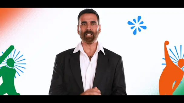 Akshay Shows His Support for Team India