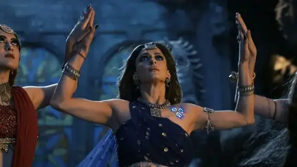 Vishkanyas open the secret door