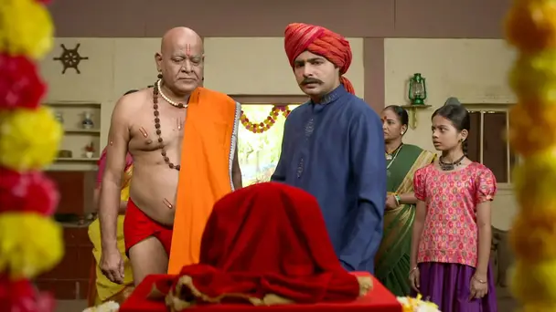 Swami's Sacred Guidance to Sawlya