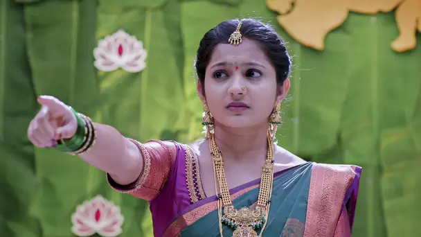 Vidya Exposes Subhash