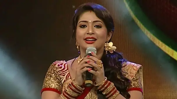 Navya Nair Begins the Show