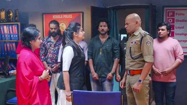 Anjali Reveals Karthik's Crime