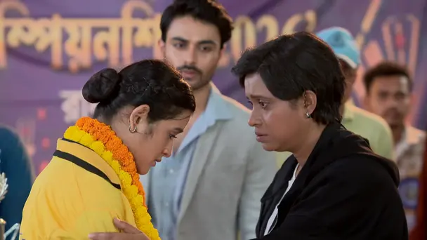 Jhumpa's Love for Ghurni
