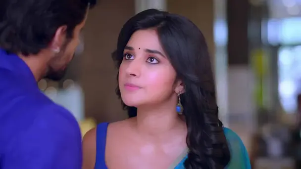 Tara confronts Ronak