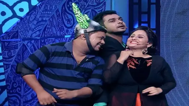 Prasenjit flirts his way to the final round