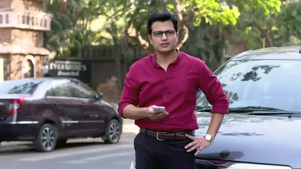 Sameer Calls Prajakta