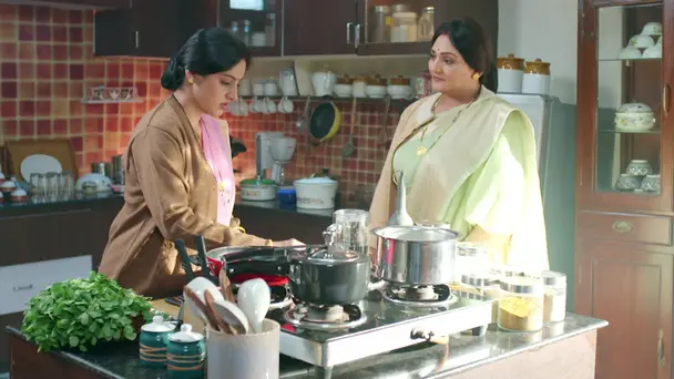 Kamala Encourages Pavithra