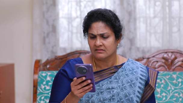 Saradha Confides in Ganga, Yamuna