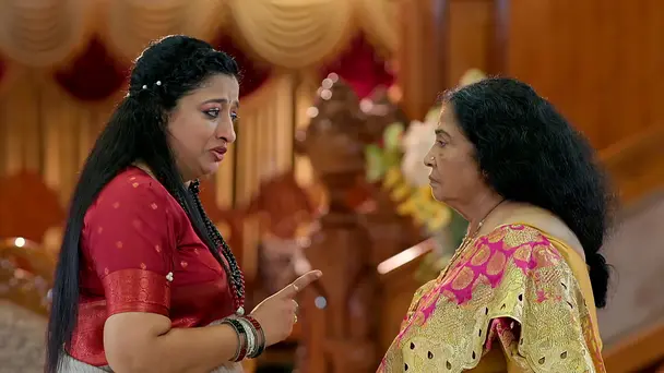 Janaki Defies Vasundhara