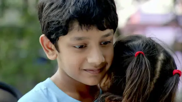 Bandhan Protects Rakhi