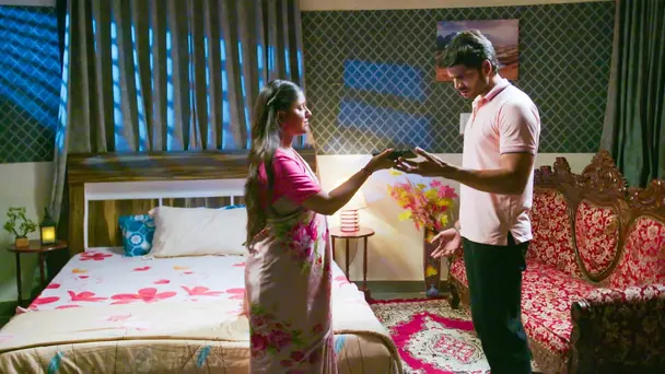 Shourya Confronts Radha