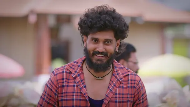 Manoj Threatens Pavithra