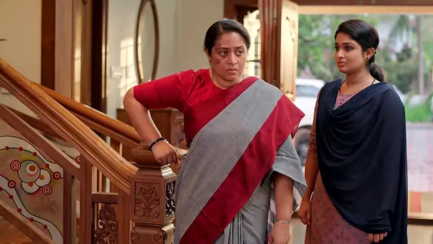 Vyjayanthi Returns Home