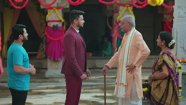 Vivek Takes the Throne