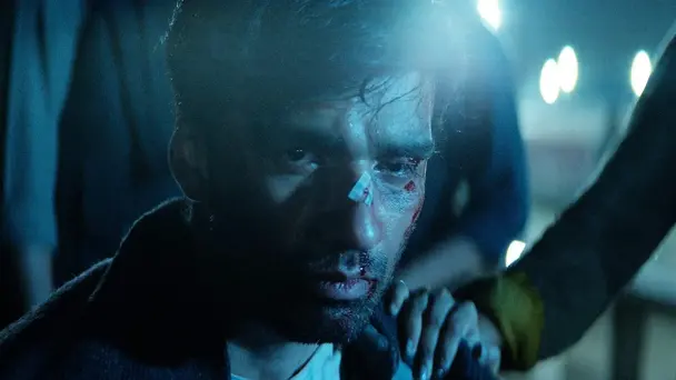 Woh Mujhe Jaanta Tha