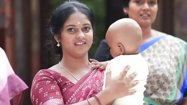 Azhagar Stays with Tamizhselvi