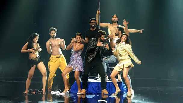 Who's the Best Pole Dancer?