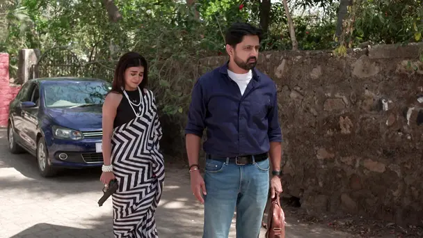 Rewa's Plea to Akshay