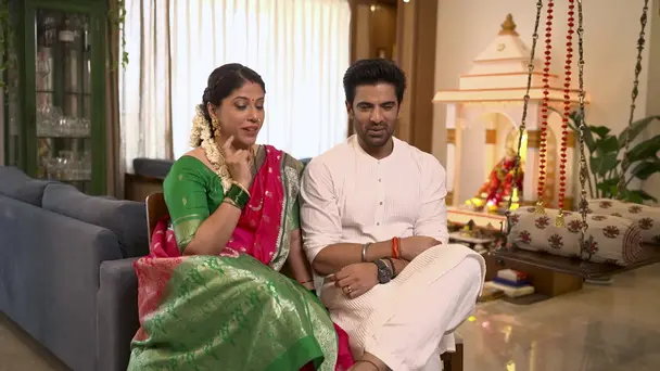 Mohit, Aditi Welcome Bappa