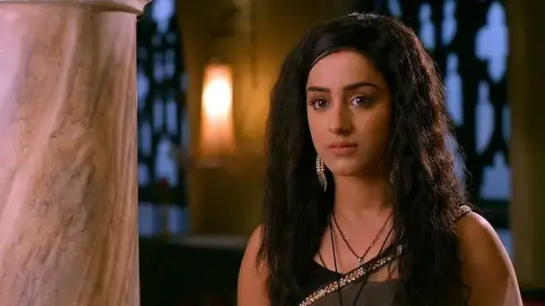 Niyati threatens her folks