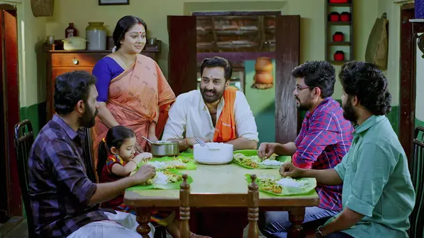 Balan Reunites with His Brothers