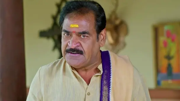 Narayana Fumes at Ravi Babu