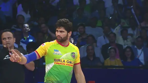 Narwal Leads Pirates to Victory