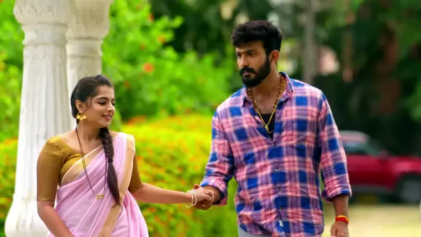 Kavya Hides Her Feelings