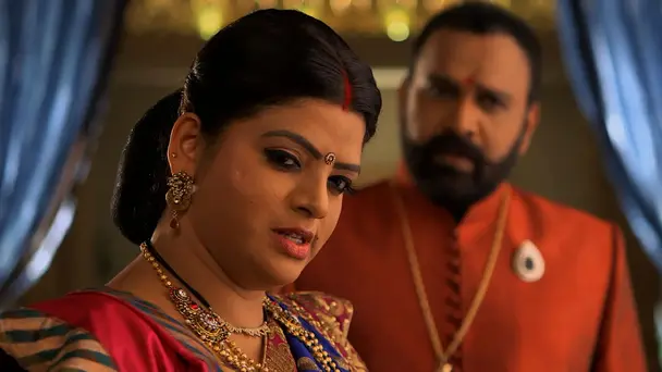 Kamalnarayan demands Kasturi to hand over Chakor to them